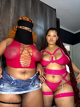 Snapshot of Thick_Ass_Barbiie chatting on 01/11/26, 12:21 Thick Ass Barbiie online show from 01/11/26, 12:21