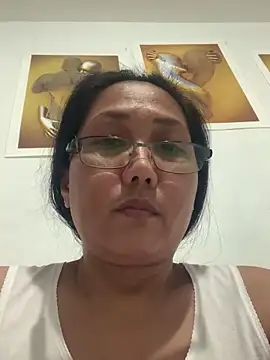 nhayasquirt online show from 04/24/26, 08:28