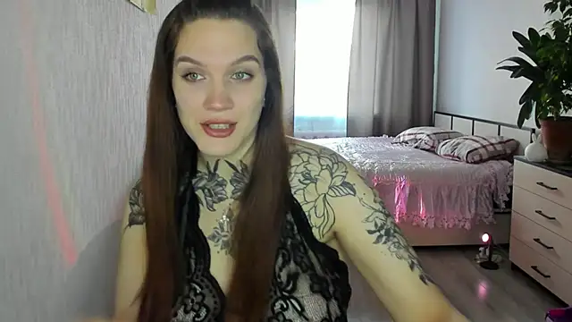 Snapshot of Luna_Ver chatting on 09/30/25, 03:55 Luna Ver online show from 09/30/25, 03:55