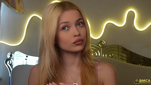 kellypeachcake online show from 11/16/25, 05:35