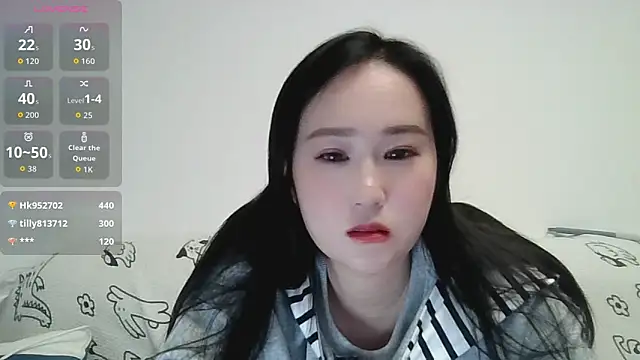 Snapshot of Belinda66 chatting on 10/22/25, 01:55 Belinda66 online show from 10/22/25, 01:55