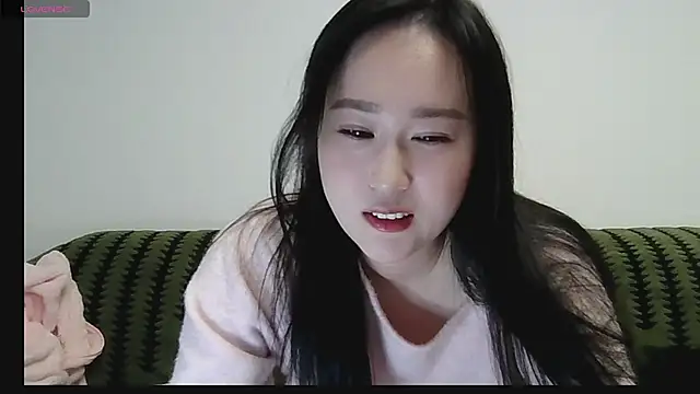 Snapshot of Belinda66 chatting on 11/23/25, 02:17 Belinda66 online show from 11/23/25, 02:17