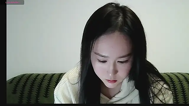 Snapshot of Belinda66 chatting on 11/27/25, 02:41 Belinda66 online show from 11/27/25, 02:41