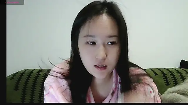 Snapshot of Belinda66 chatting on 01/06/26, 03:38 Belinda66 online show from 01/06/26, 03:38