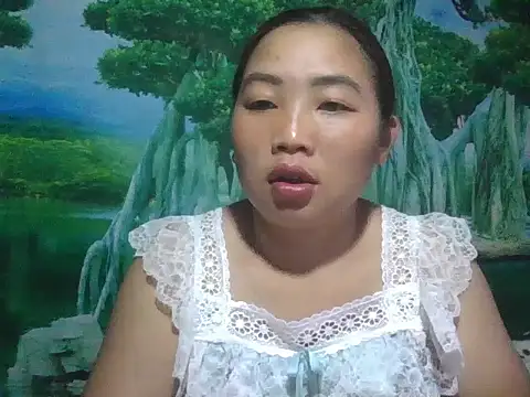 PhamPhung online show from 09/11/25, 11:05