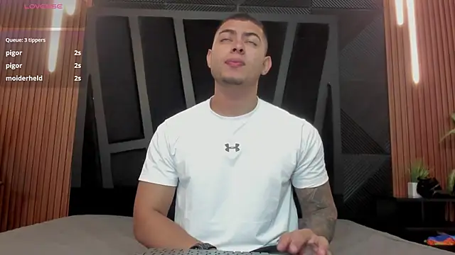 Snapshot of marco_garciia_ chatting on 10/07/25, 11:13 marco garciia online show from 10/07/25, 11:13