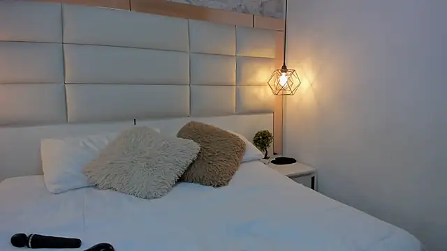 Snapshot of Dali_collin chatting on 10/28/25, 01:14 Dali collin online show from 10/28/25, 01:14