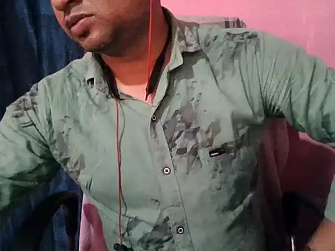 Snapshot of sexy_boy_hot_lund chatting on 05/28/26, 10:23 sexy boy hot lund online show from 05/28/26, 10:23