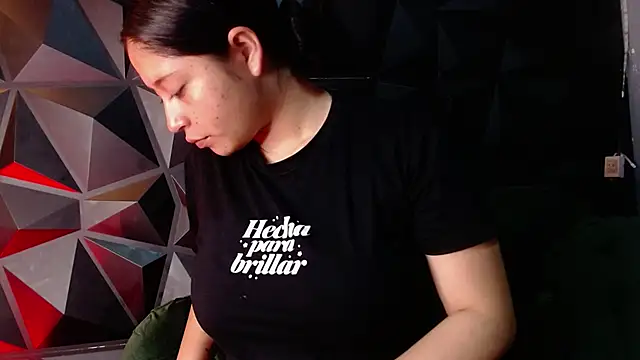 Snapshot of vela-kimm chatting on 03/04/26, 07:31 vela-kimm online show from 03/04/26, 07:31