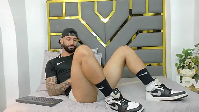 yorbymaxx online show from 10/06/25, 02:14