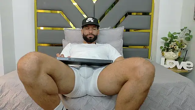 yorbymaxx online show from 10/11/25, 02:26