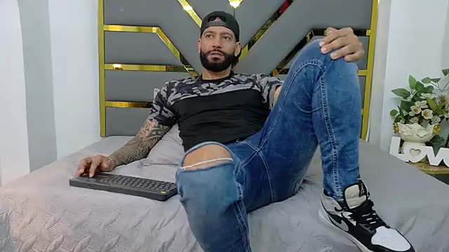 yorbymaxx online show from 10/15/25, 02:06