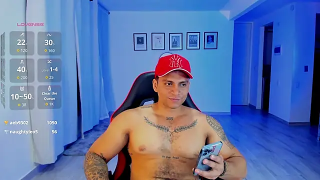 Nicolasmontoya16 online show from 11/05/25, 04:12