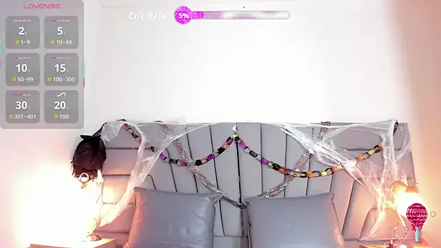 Snapshot of Maia_520 chatting on 10/10/25, 06:07 Maia 520 online show from 10/10/25, 06:07