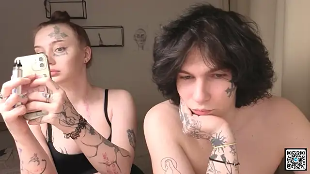 eva sunshine blue eyes online show from 06/14/26, 10:34