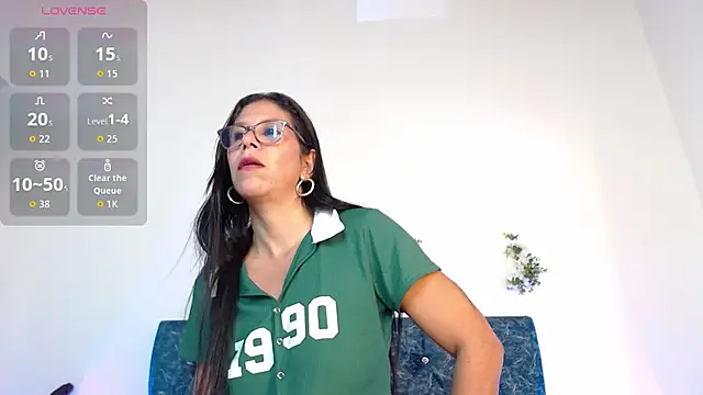 biianca 1 online show from 09/28/25, 04:56