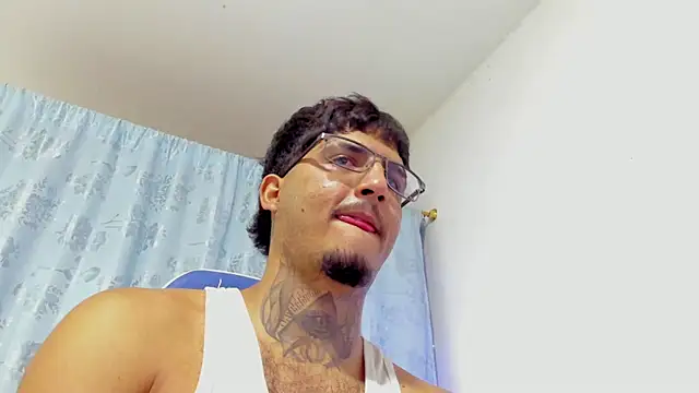 Snapshot of Lord_Luciferhot_Dirty666 chatting on 12/19/25, 10:06 Lord Luciferhot Dirty666 online show from 12/19/25, 10:06