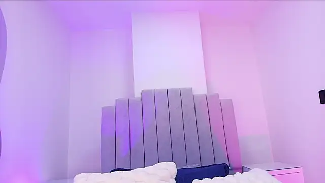 valecastro  online show from 11/21/25, 07:23