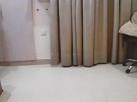 elize   online show from 12/14/25, 03:34