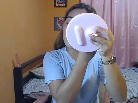 Snapshot of ur_Katrina69 chatting on 03/17/26, 05:49 ur Katrina69 online show from 03/17/26, 05:49