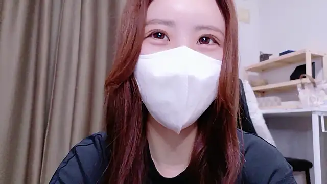 Snapshot of Ema_o0_chan chatting on 02/18/26, 10:00 Ema o0 chan online show from 02/18/26, 10:00