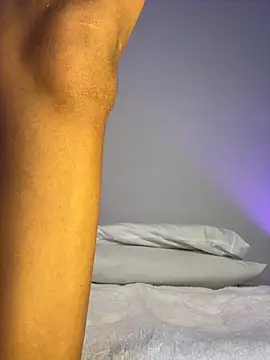 Snapshot of hade_rosse chatting on 09/12/25, 01:55 hade rosse online show from 09/12/25, 01:55