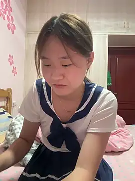 Snapshot of CoCo-s chatting on 09/17/25, 05:25 CoCo-s online show from 09/17/25, 05:25