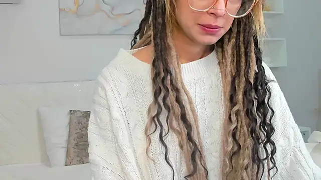 Ameli Shell online show from 10/13/25, 01:16