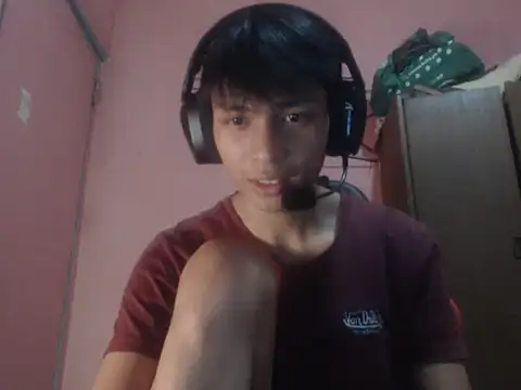 Snapshot of Kyoshi_19 chatting on 05/10/26, 12:32 Kyoshi 19 online show from 05/10/26, 12:32
