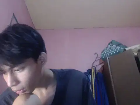 Snapshot of Kyoshi_19 chatting on 06/10/26, 12:37 Kyoshi 19 online show from 06/10/26, 12:37