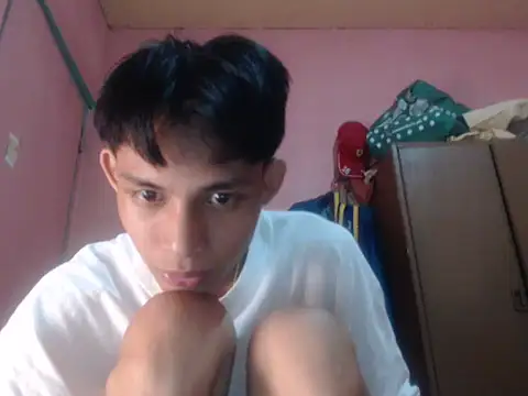 Snapshot of Kyoshi_19 chatting on 06/28/26, 12:44 Kyoshi 19 online show from 06/28/26, 12:44