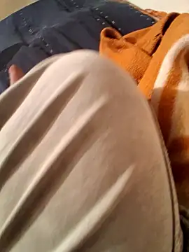 Snapshot of RAYI_Queen_3 chatting on 02/10/26, 09:41 RAYI Queen 3 online show from 02/10/26, 09:41