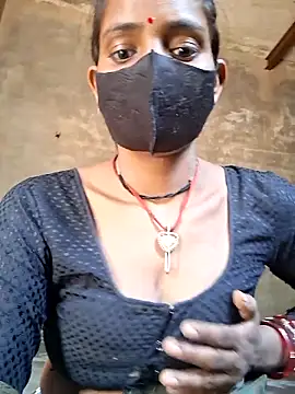 Snapshot of RAYI_Queen_3 chatting on 03/24/26, 07:57 RAYI Queen 3 online show from 03/24/26, 07:57