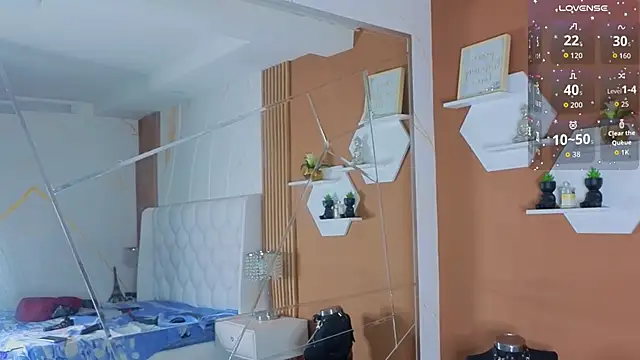 EimmyAdams online show from 09/17/25, 12:29