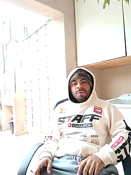 Snapshot of escorpionsd chatting on 10/09/25, 11:08 escorpionsd online show from 10/09/25, 11:08