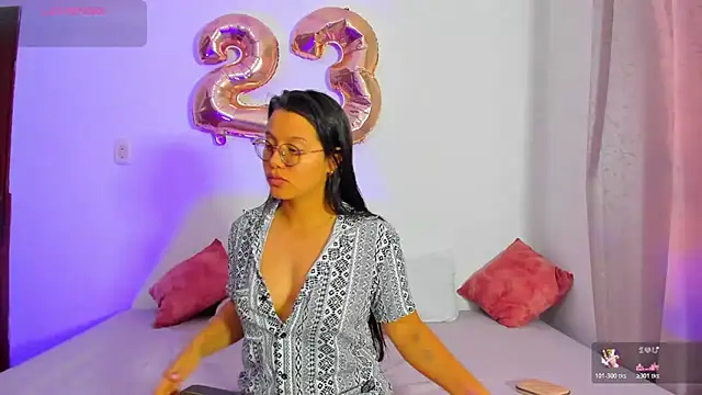 Dilan and Mia online show from 11/22/25, 11:53