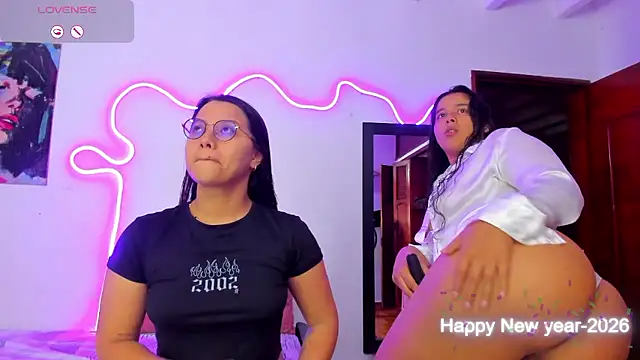 Snapshot of Dilan_and_Mia chatting on 01/08/26, 12:51 Dilan and Mia online show from 01/08/26, 12:51