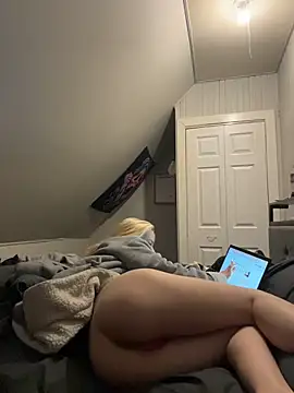 SeccySerena online show from 05/12/26, 04:48