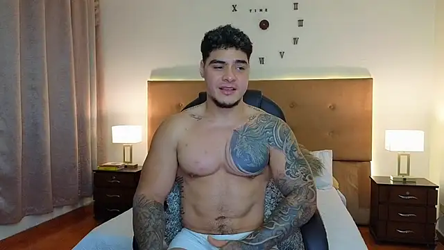 Snapshot of Steven_Velez chatting on 04/21/26, 01:42 Steven Velez online show from 04/21/26, 01:42