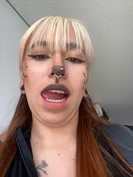 Sallem Pink online show from 10/29/25, 07:37