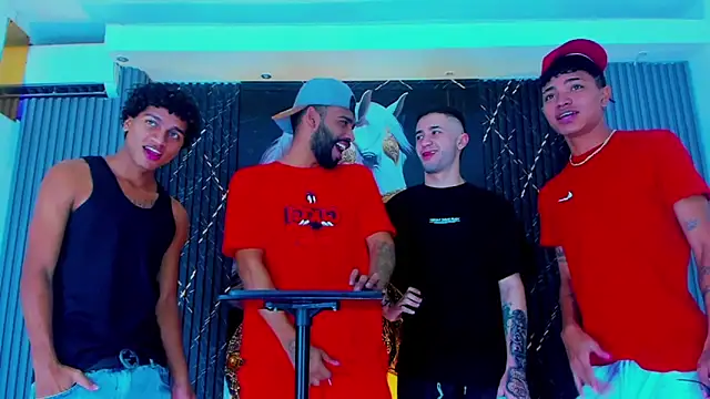 Snapshot of Dominic_Max_ chatting on 09/20/25, 04:24 Dominic Max  online show from 09/20/25, 04:24