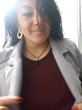 Snapshot of karla_valk1 chatting on 09/20/25, 01:39 karla valk1 online show from 09/20/25, 01:39