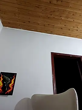 Snapshot of karla_valk1 chatting on 10/22/25, 03:18 karla valk1 online show from 10/22/25, 03:18