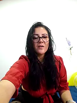 Snapshot of karla_valk1 chatting on 04/13/26, 02:22 karla valk1 online show from 04/13/26, 02:22