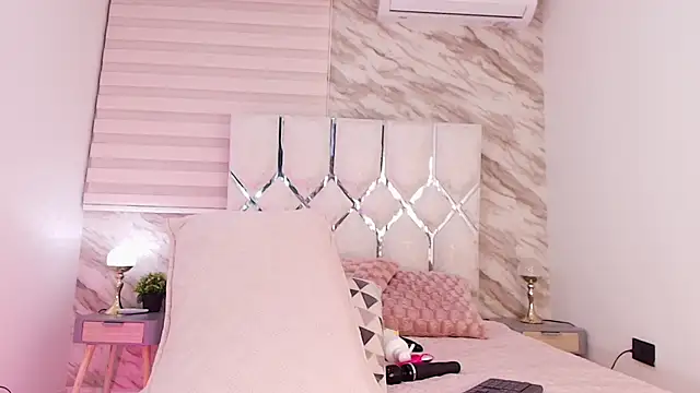 cataleya ebony  online show from 01/07/26, 03:09