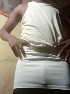 Snapshot of franceew chatting on 03/13/26, 08:37 franceew online show from 03/13/26, 08:37