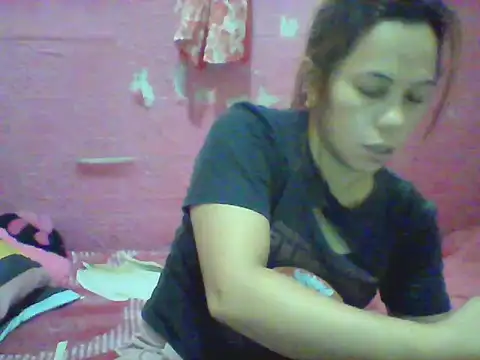 Snapshot of violen786 chatting on 09/18/25, 03:30 violen786 online show from 09/18/25, 03:30