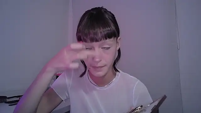 Snapshot of nina_kink chatting on 10/03/25, 09:12 nina kink online show from 10/03/25, 09:12