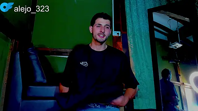 alejo  323   online show from 04/28/26, 03:11
