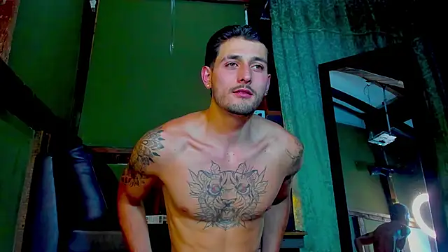 alejo  323   online show from 05/01/26, 01:10
